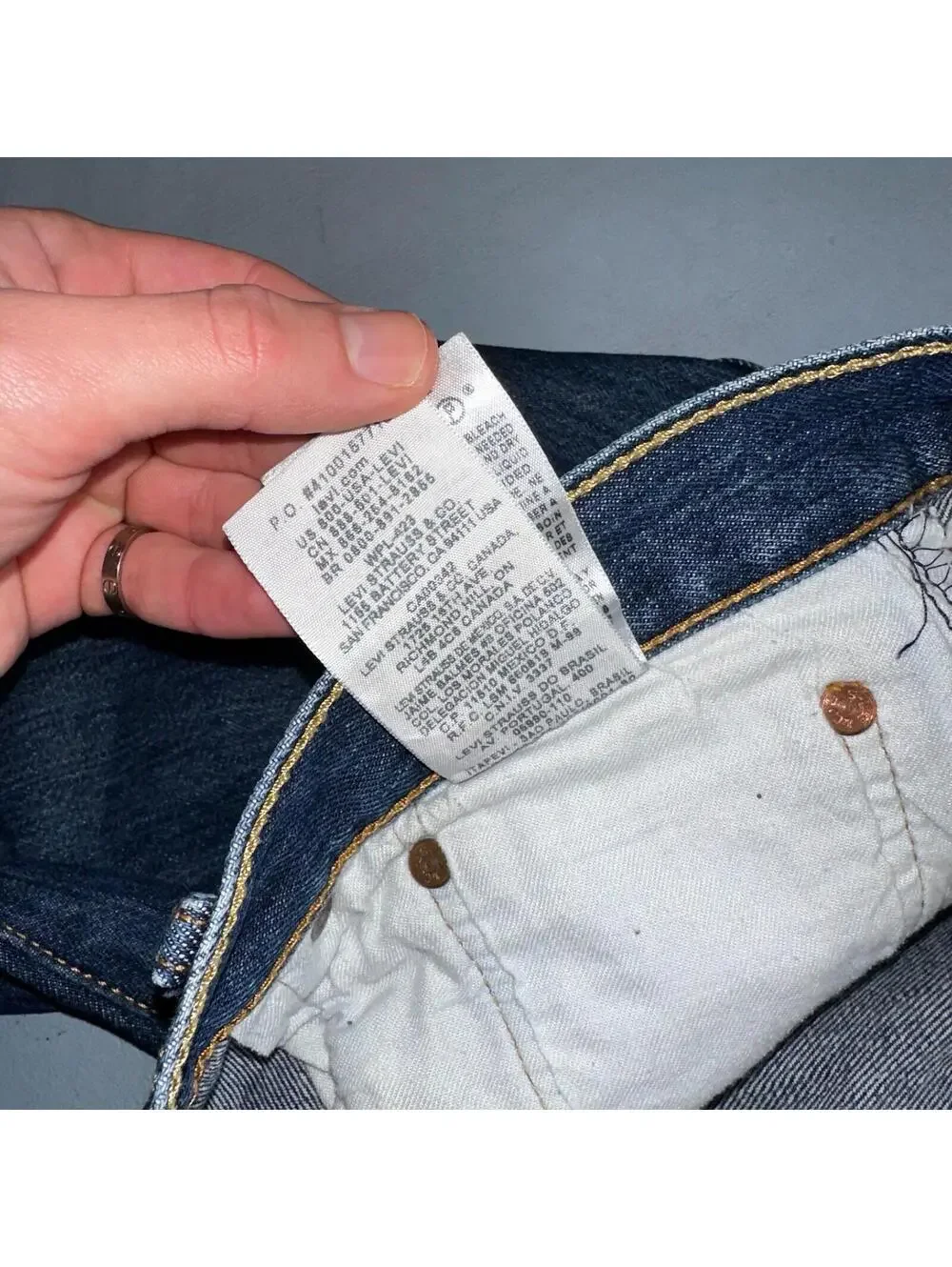 Levis 501 Vintage Y2K Egypt Straight Leg Jeans 36x32 Med Wash Act 36x30